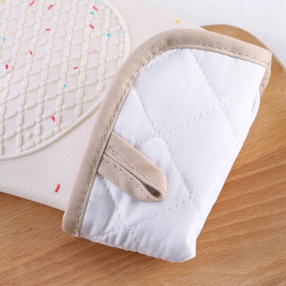 Silicone Oven Mitts Set – Heat-Resistant, Non-Slip Microwave Gloves with Pan Mats for Baking, Cooking & BBQ